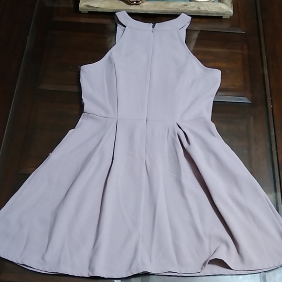 Dress - Picture 3 of 4